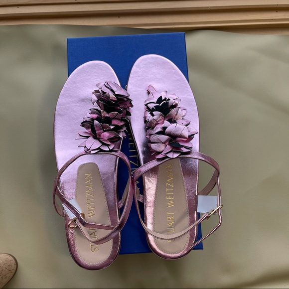 Stuart Weitzman, New,  Devorah, Flat Sandals. - Picture 2 of 3